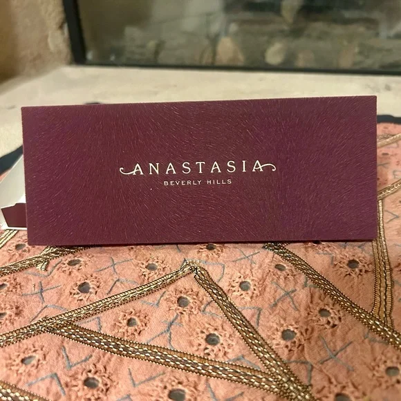 Anastasia Fall Romance Eyeshadow Palette - Picture 4 of 7